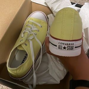 Brand new converse low top sneaker